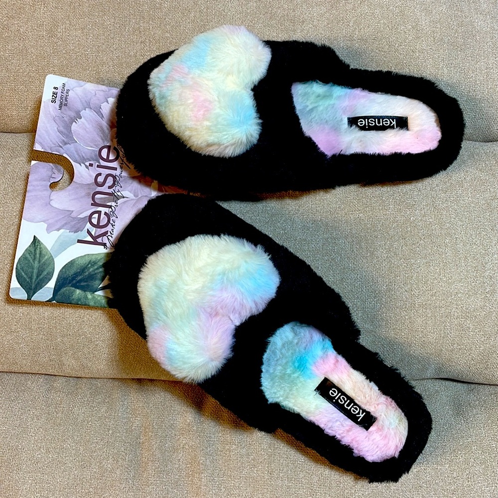 NWT black slippers rainbow Pom Pom 7,8,9,10,11 Kensie pastel heart faux fur new